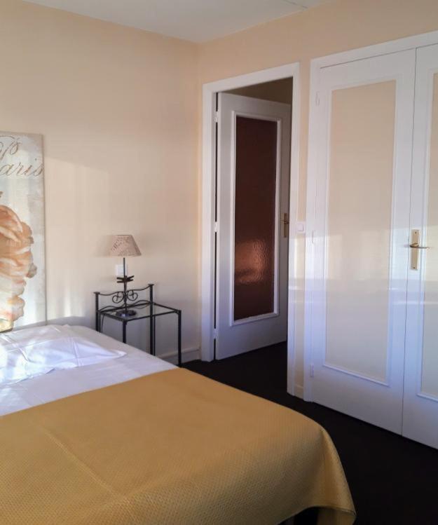 Hôtel Brasilia- Esprit Vintage Cagnes-sur-Mer Exterior foto
